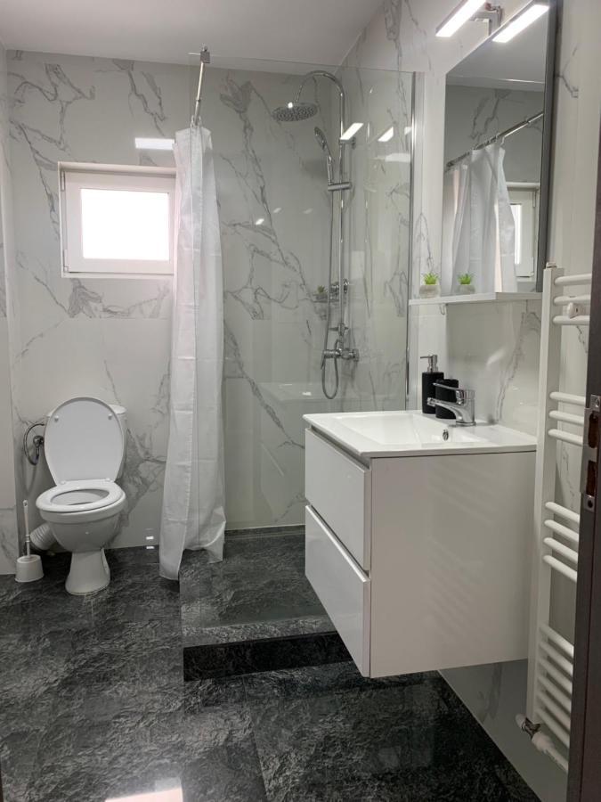 Wonderland Apartment Bistriţa Exteriér fotografie